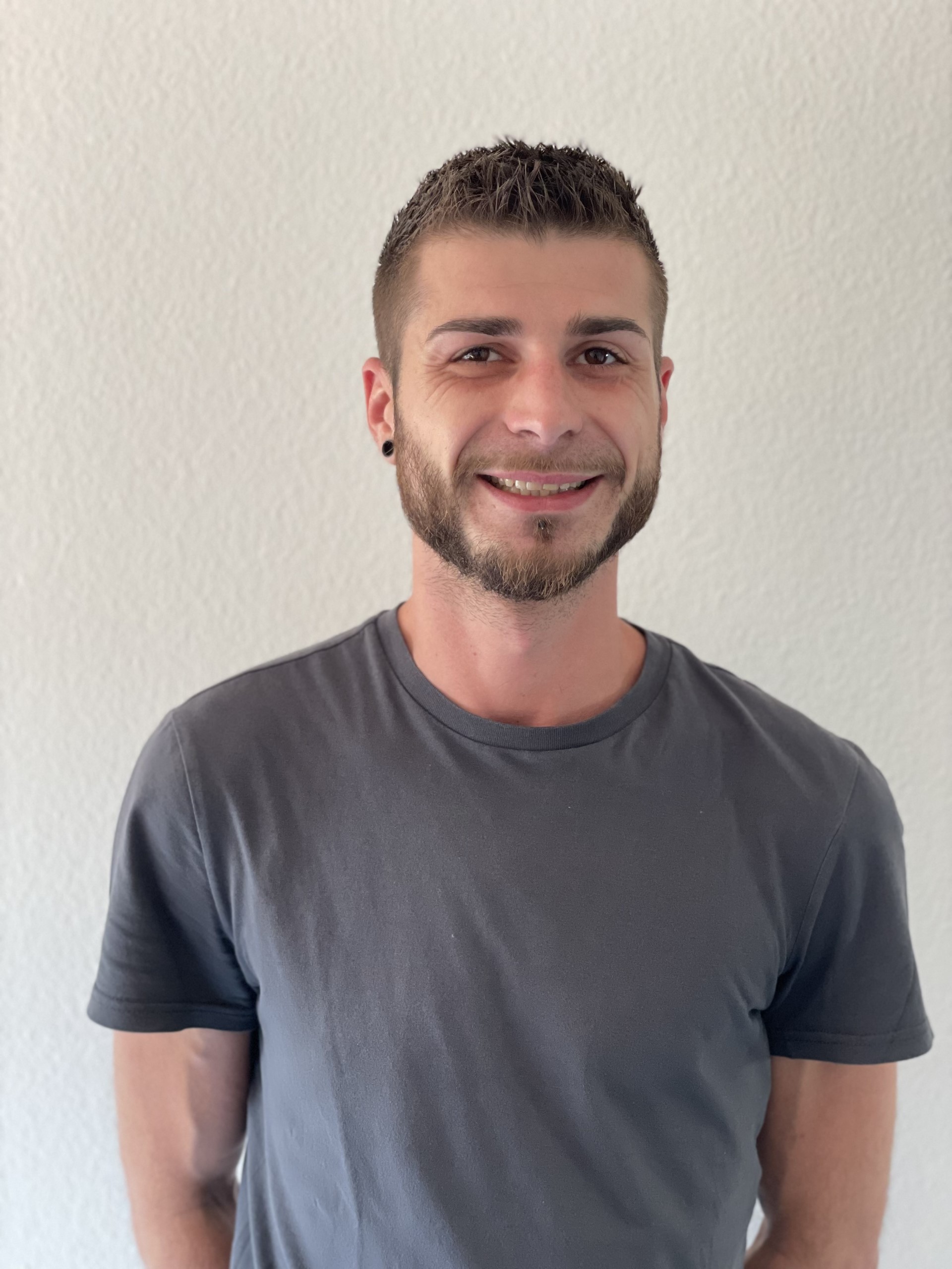 Benjamin PERRéAZ